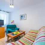 300 Meter Zum Mit Wlan, Klima Apartament Baška